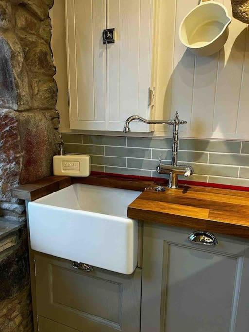 Charming Stone Bothy At Loch Lomond Villa Luss Luaran gambar
